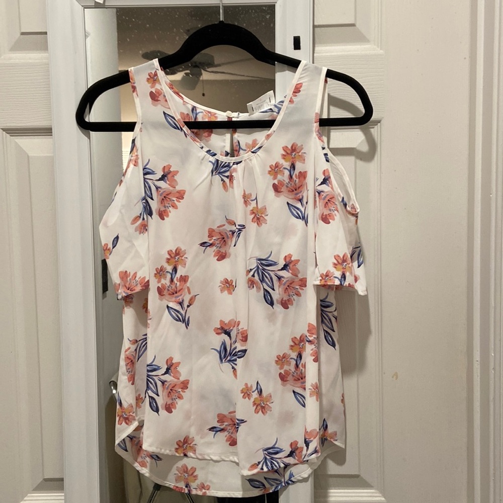 Brand new Sienna Sky top